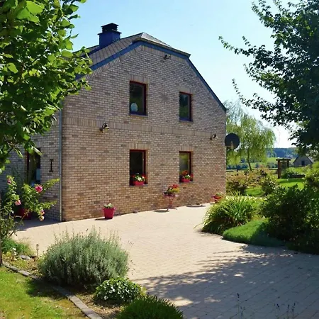 Vakantiehuis Oree Des Bois In With Garden